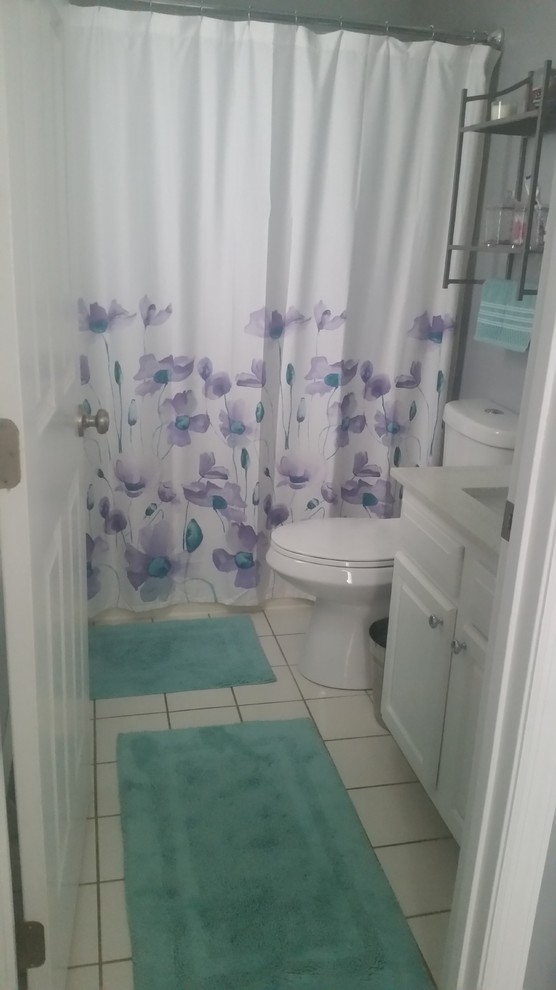 Bathroom - transitional bathroom idea