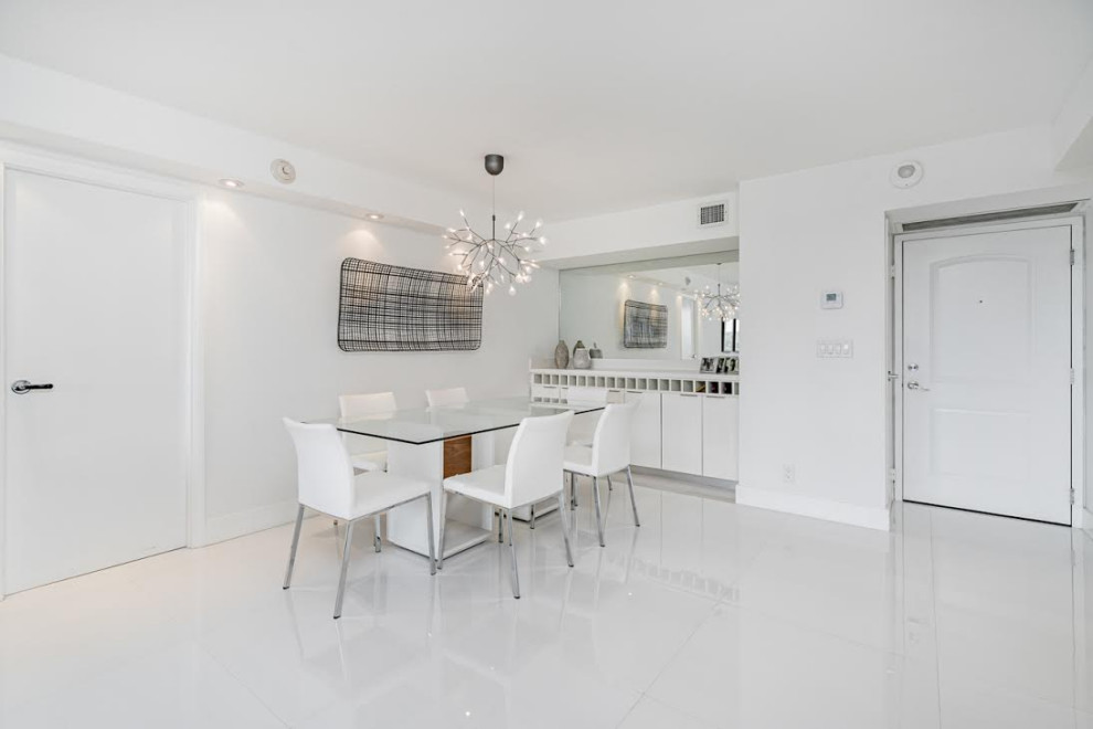 White Atmosphere | Modern vs Traditional