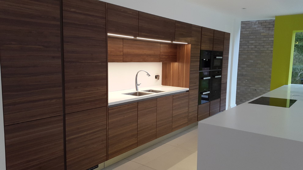 Photo of a contemporary kitchen in Hertfordshire.