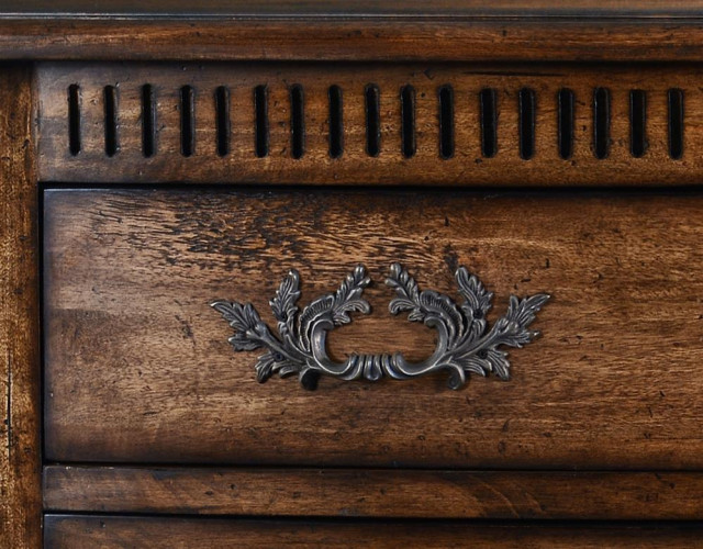 Rustic Style Drawer Fronts Chest of Drawers Colonial Bow Front Rustic Pecan Solid Wood, 3-Drawer ...