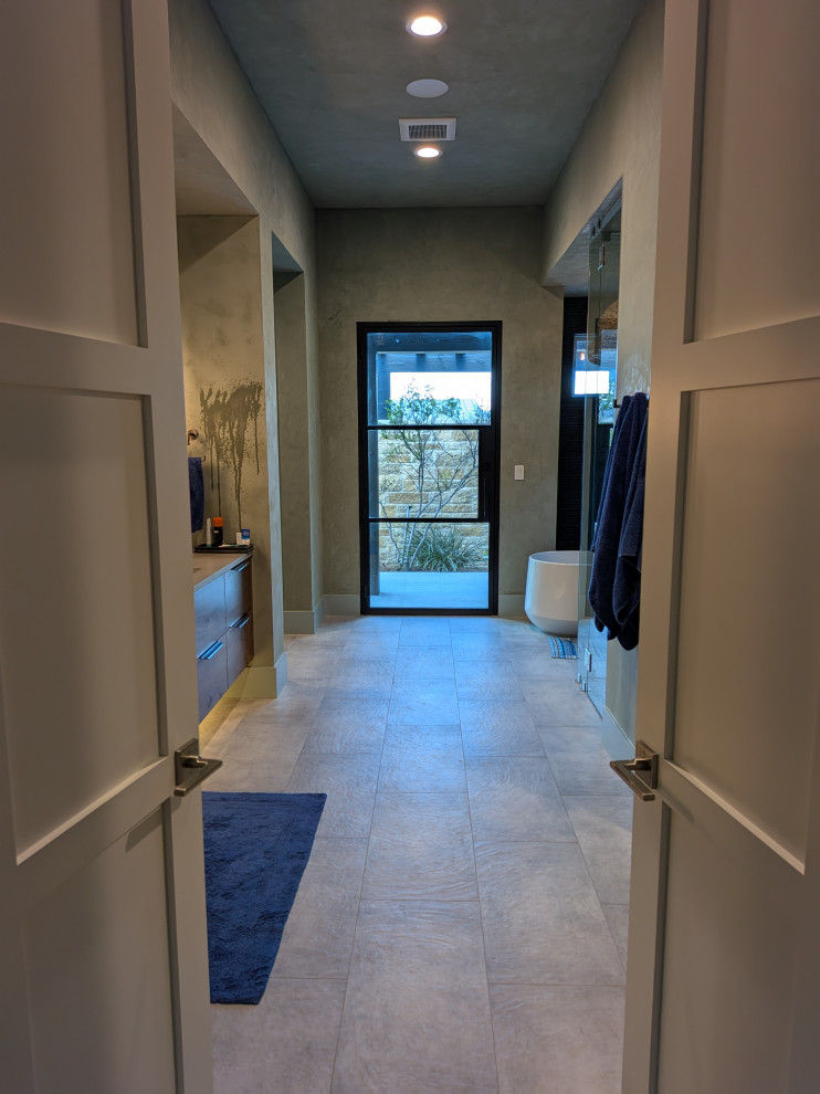 Trellis Addition and Bathroom Remodel in Barton Creek Amarra, Austin, Texas