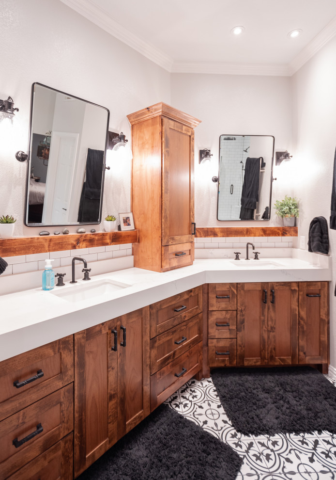 English Chestnut | Master Bathroom