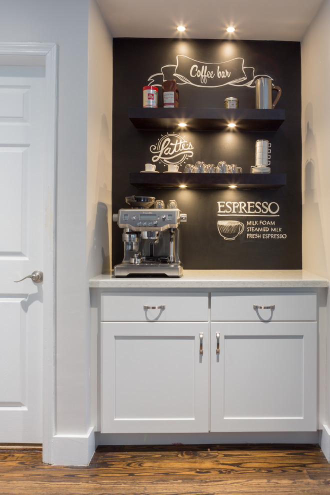 Home bar - home bar idea in Miami