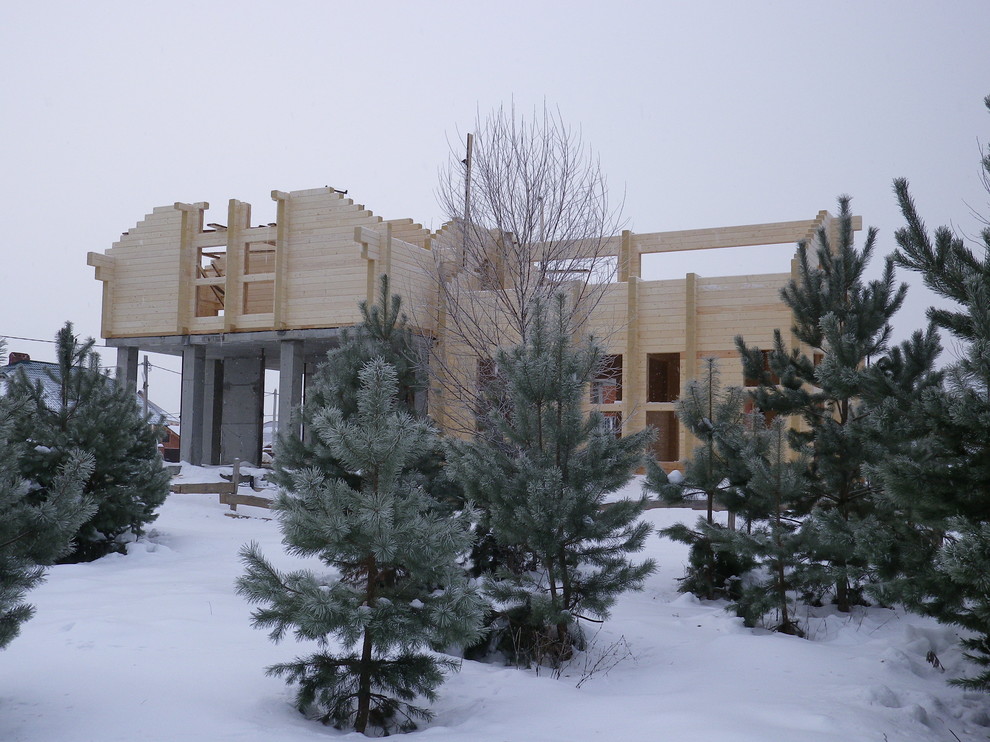 Дом по готовому фундаменту со смешанным каркасом