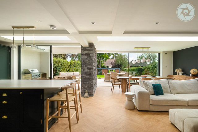 Open plan interior trendy-dagligstue