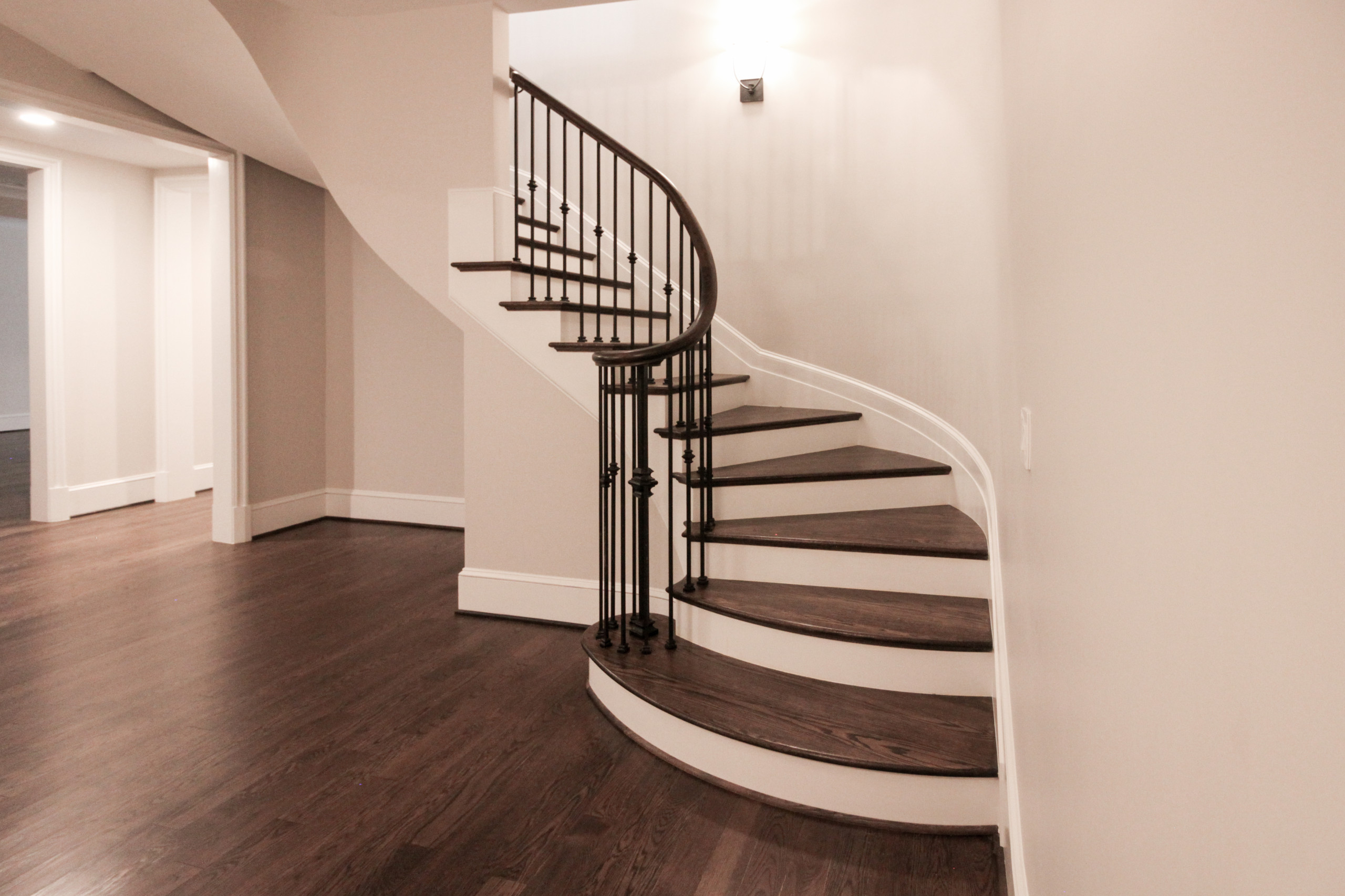 86_ Gorgeous Floating Curved Staircase, McLean VA 22066
