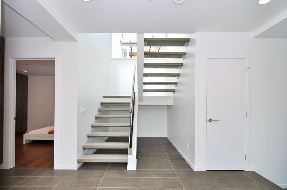 This is an example of a modern staircase in Vancouver.