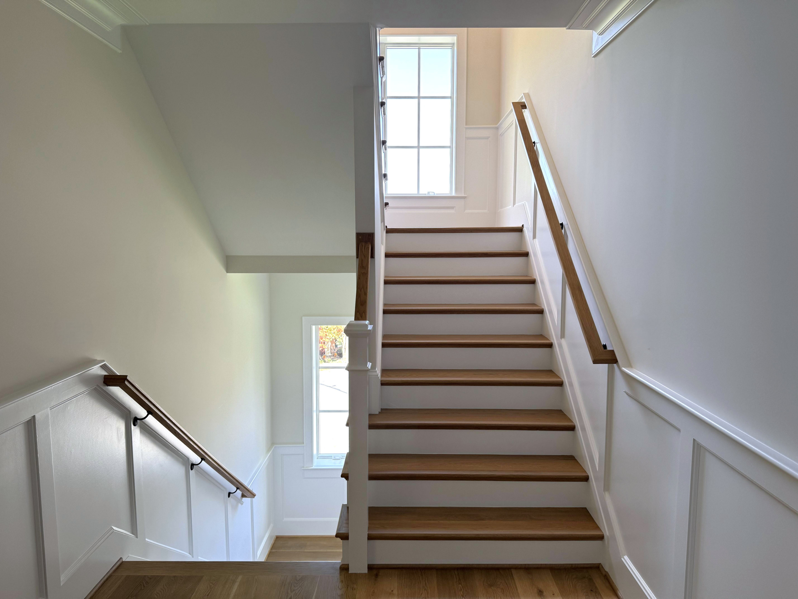 141_Timeless U Shaped Stair with Traditional Box Newels, Arlington, VA 22207
