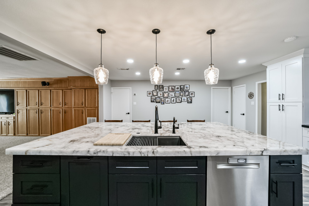 Modern Kitchen Transformation in Baytown Texas ( cabinets and ...