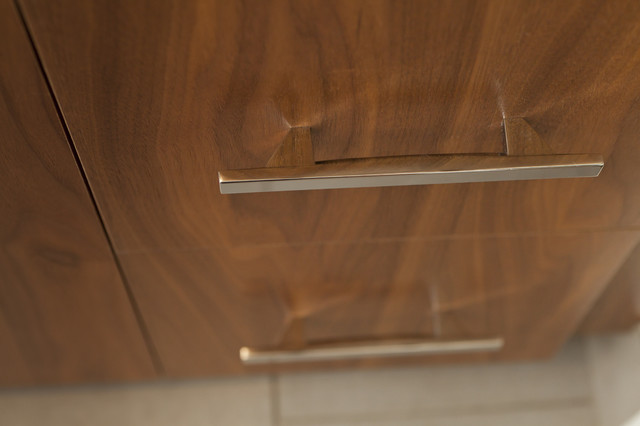 Zen Ensuite contemporary-bathroom