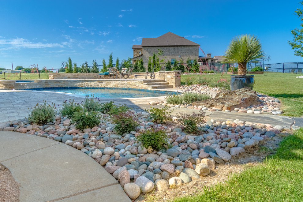 Inspiration for a transitional pool remodel in Dallas