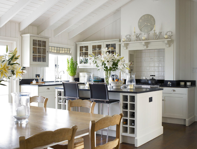 Beaulieu House by the Sea farmhouse-kitchen