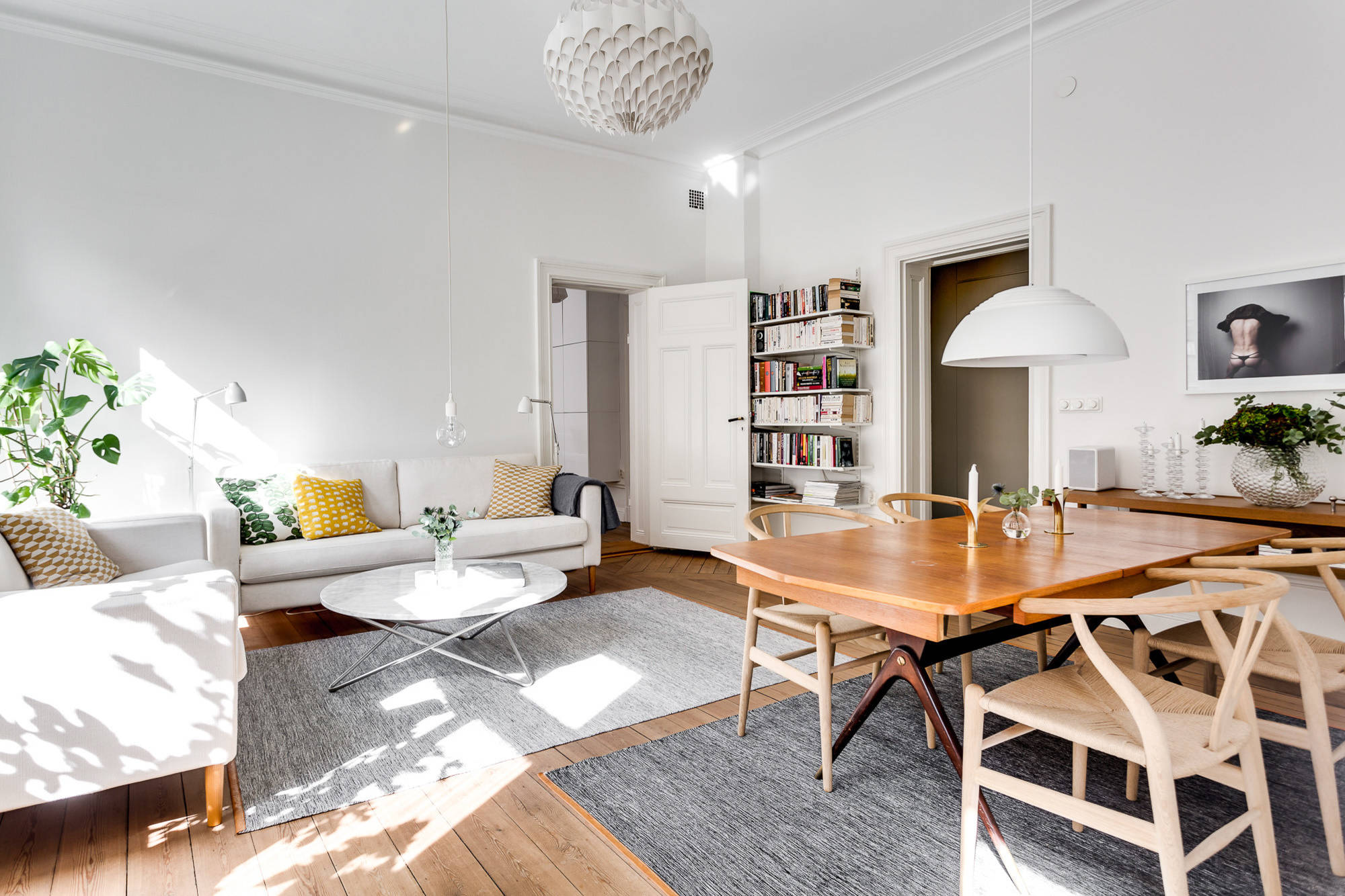 13 Tipps, wie Sie ein Wohnzimmer mit Essbereich einrichten