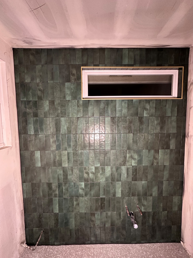 Bathroom accent wall | Long Beach
