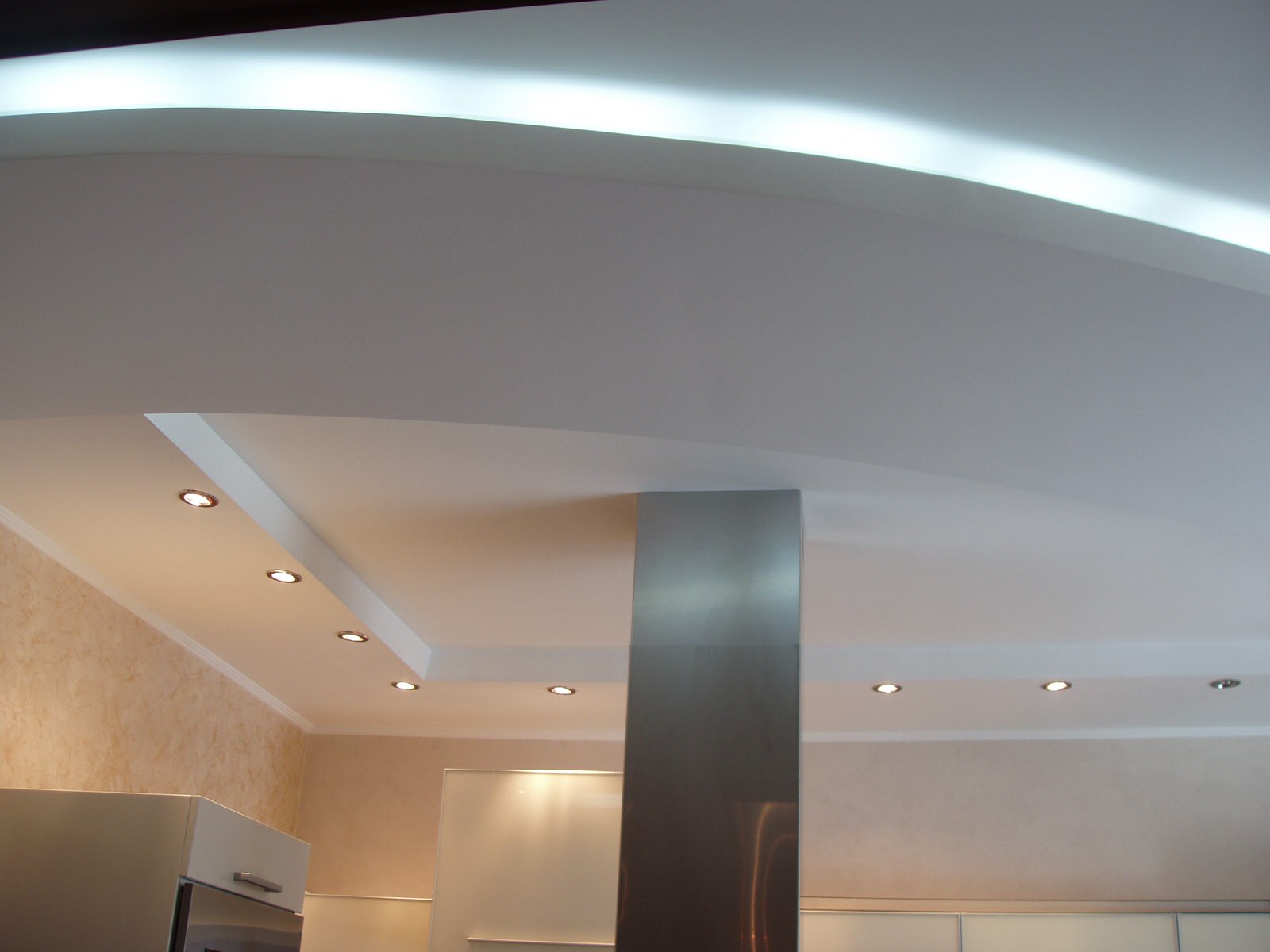 Ar-deco, marsala & terracota