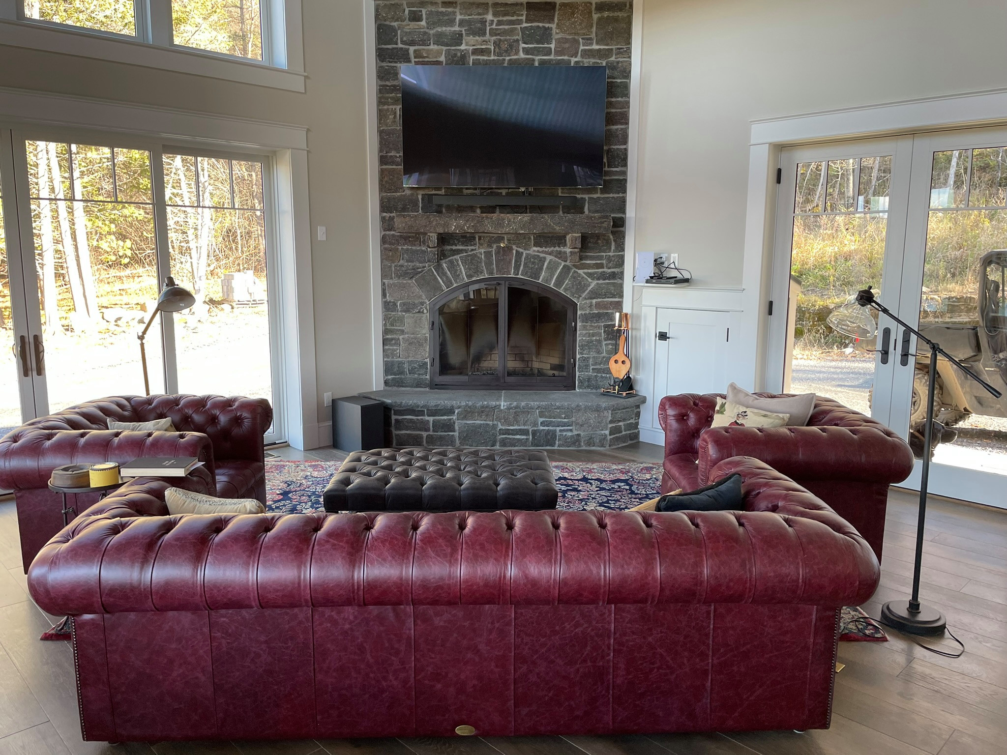 Living room - living room idea in New York