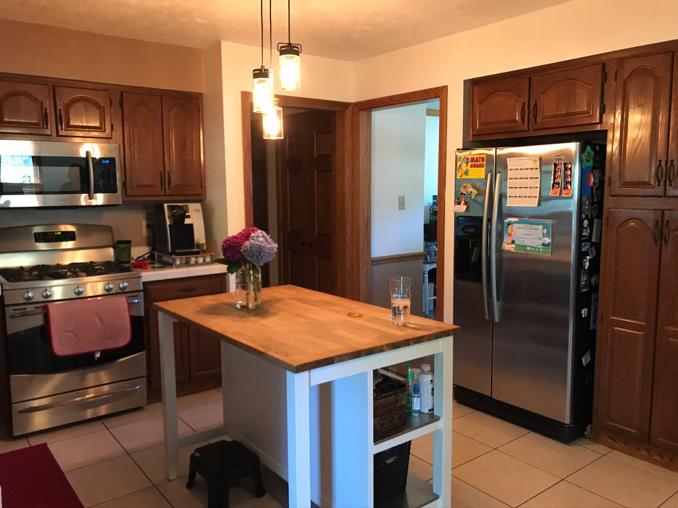 Home design - transitional home design idea