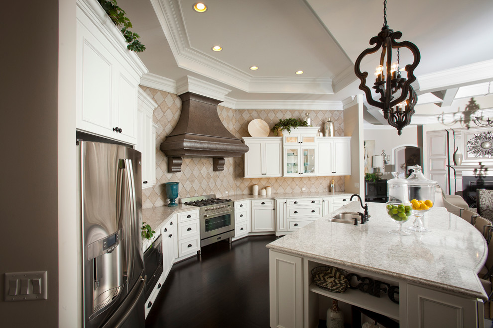 Inspiration for a transitional kitchen remodel in Cincinnati