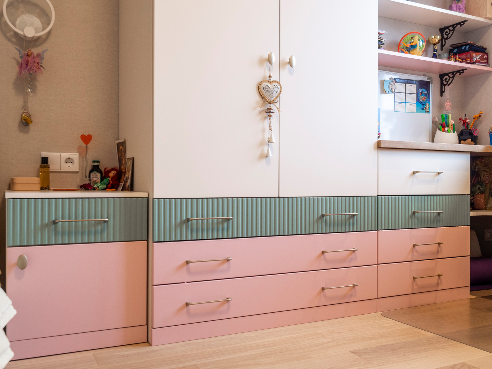 Меблировка детской комнаты для девочки 5 лет