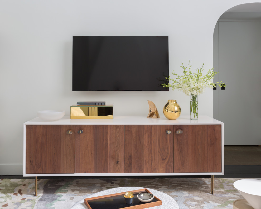 West Village Pied-A-Terre - Notable decor elements include: Organic Modernism Agate 4 cabinet, The Rug Company Tidal rug,
Photography: Francesco Bertocci