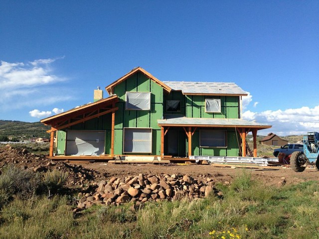 Country exterior home idea in Salt Lake City