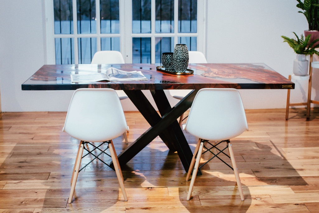 Столы из массива