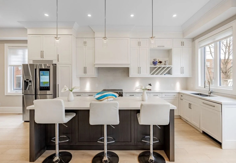 Kitchen - kitchen idea in Toronto