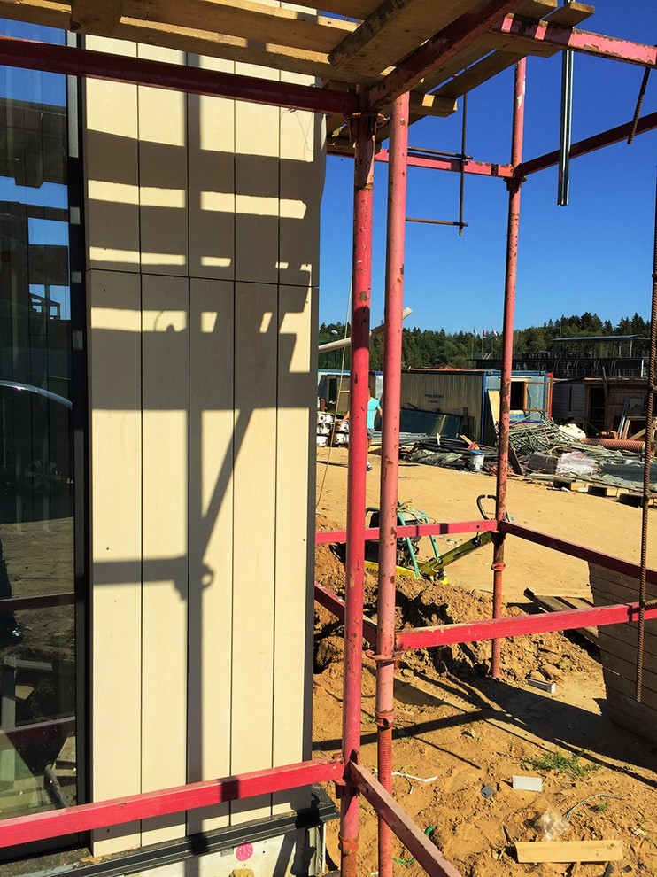 МОНТАЖ ПЛАНКЕНА НА ТЕННИСНОМ КОРТЕ.