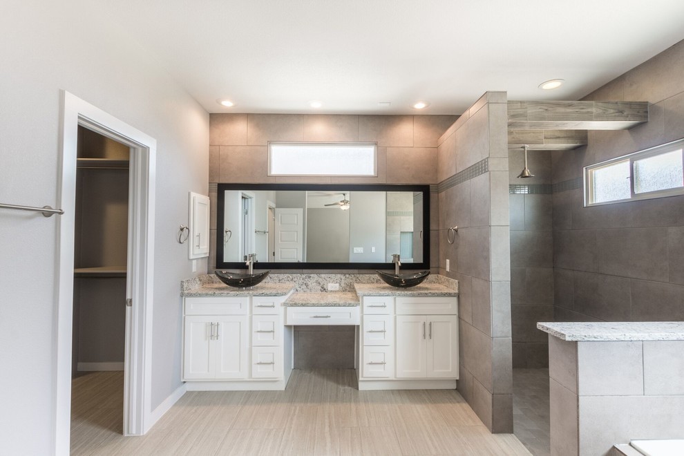 Inspiration for a large transitional home design remodel in Austin