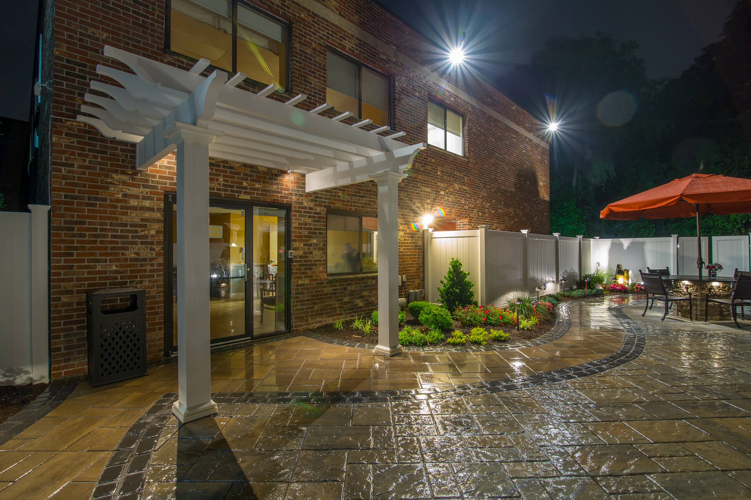 Lexington, Massachusetts Courtyard