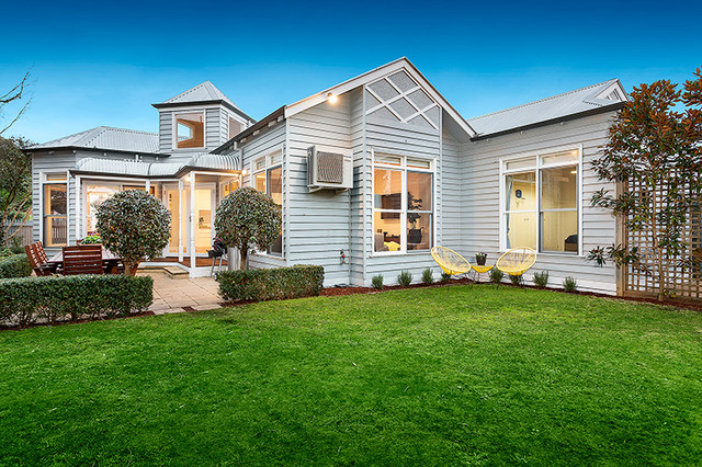 Home Staging american-traditional-exterior