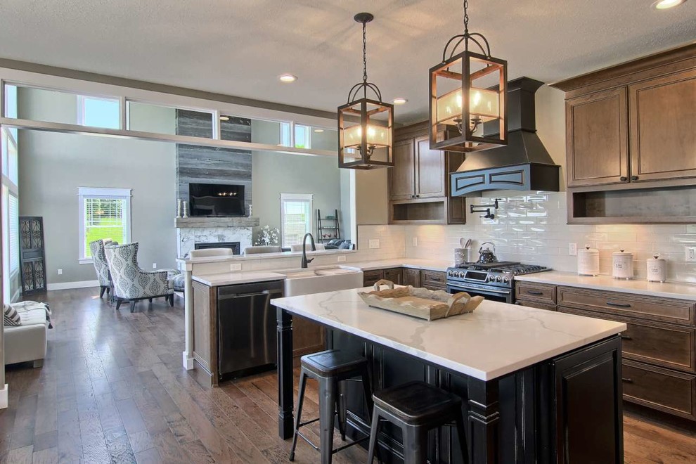 Kitchen - transitional kitchen idea