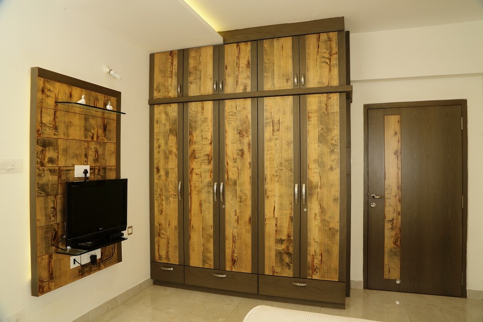 Inspiration for a contemporary storage and wardrobe in Hyderabad.