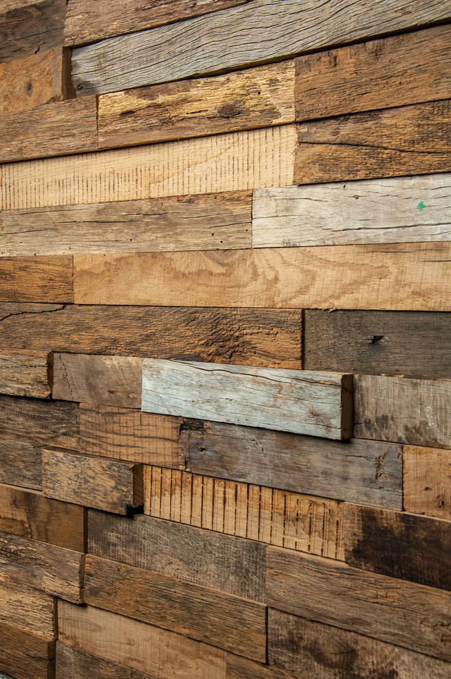 Панель на стену деревянная декоративная.