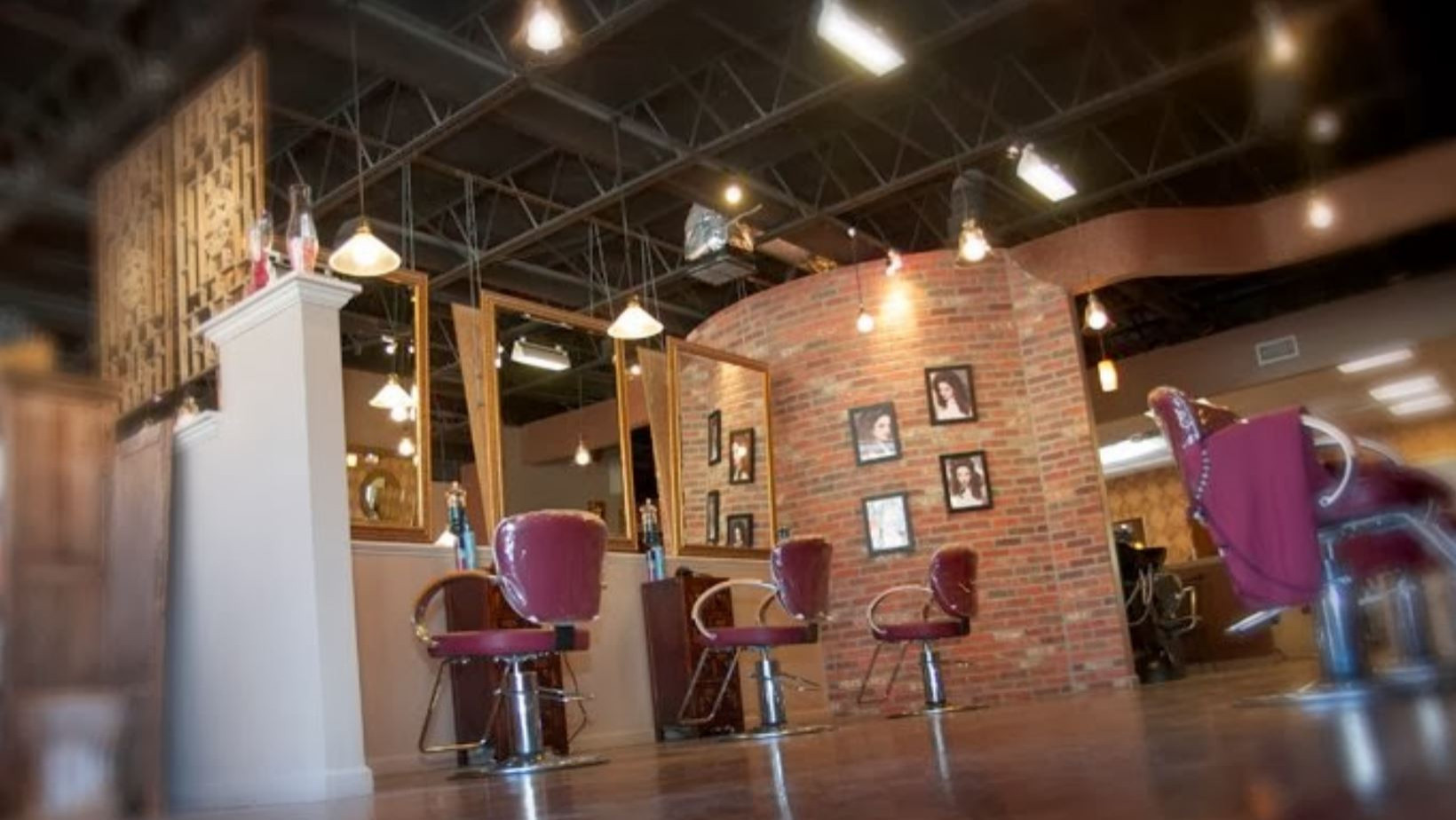 Riccio Salon