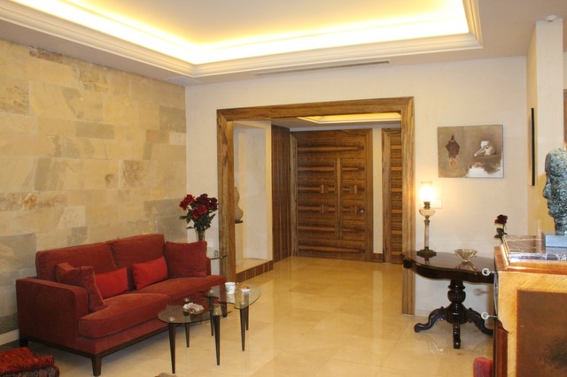 Different Projects contemporary-entre