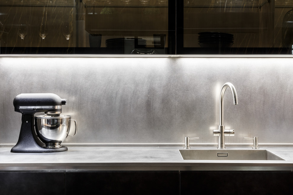 Giulia Novars, Москва. Смоленская, д.10