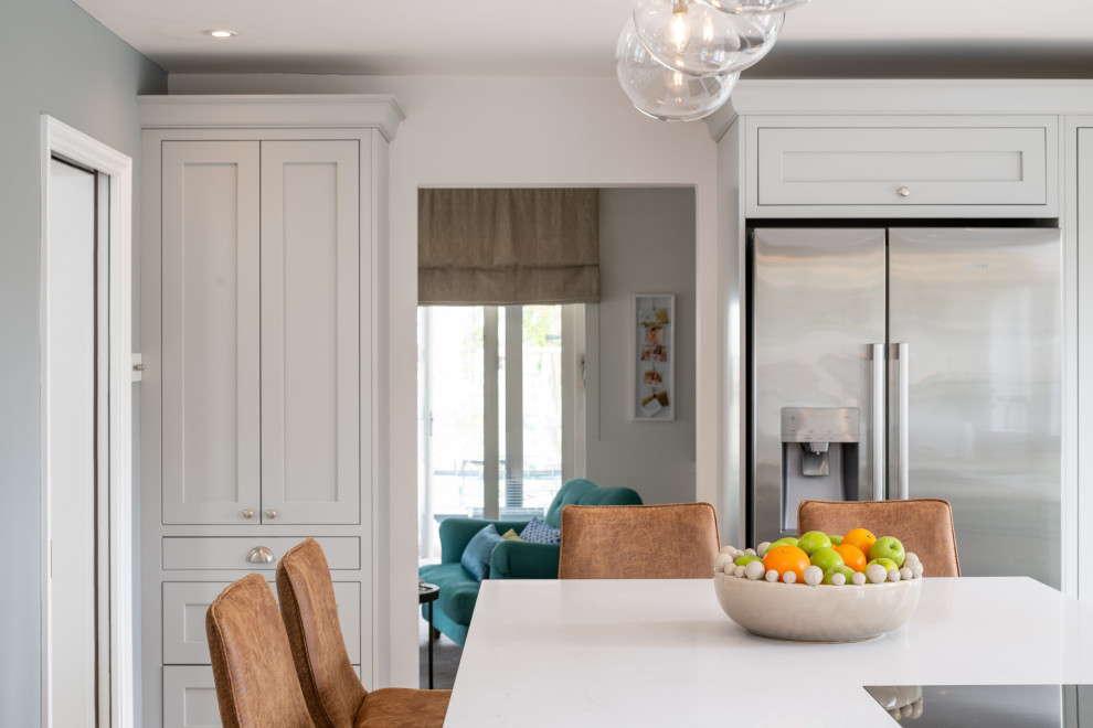 Inspiration for a contemporary kitchen in Surrey.