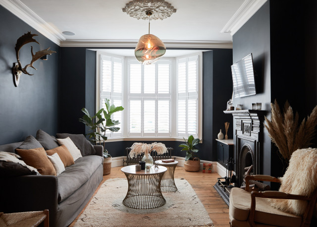 Traditional refurbishment transitional-living-room