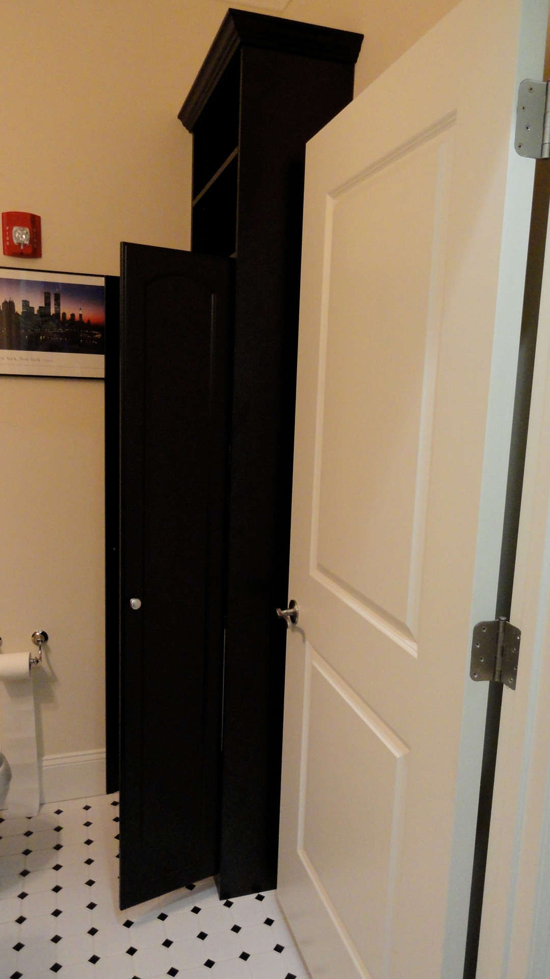 Linen Closets/Bathroom Cabinets