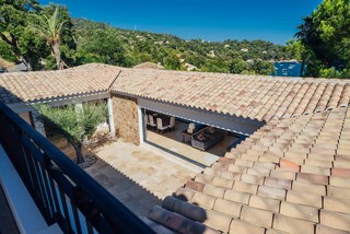 おしゃれな瓦屋根の家の画像 75選 - 2026 年 9月 | Houzz (ハウズ)