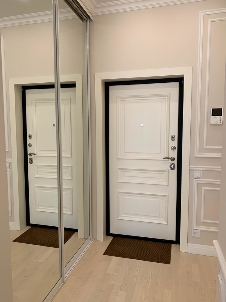 Светлая однокомнатная квартира в неоклассическом стиле