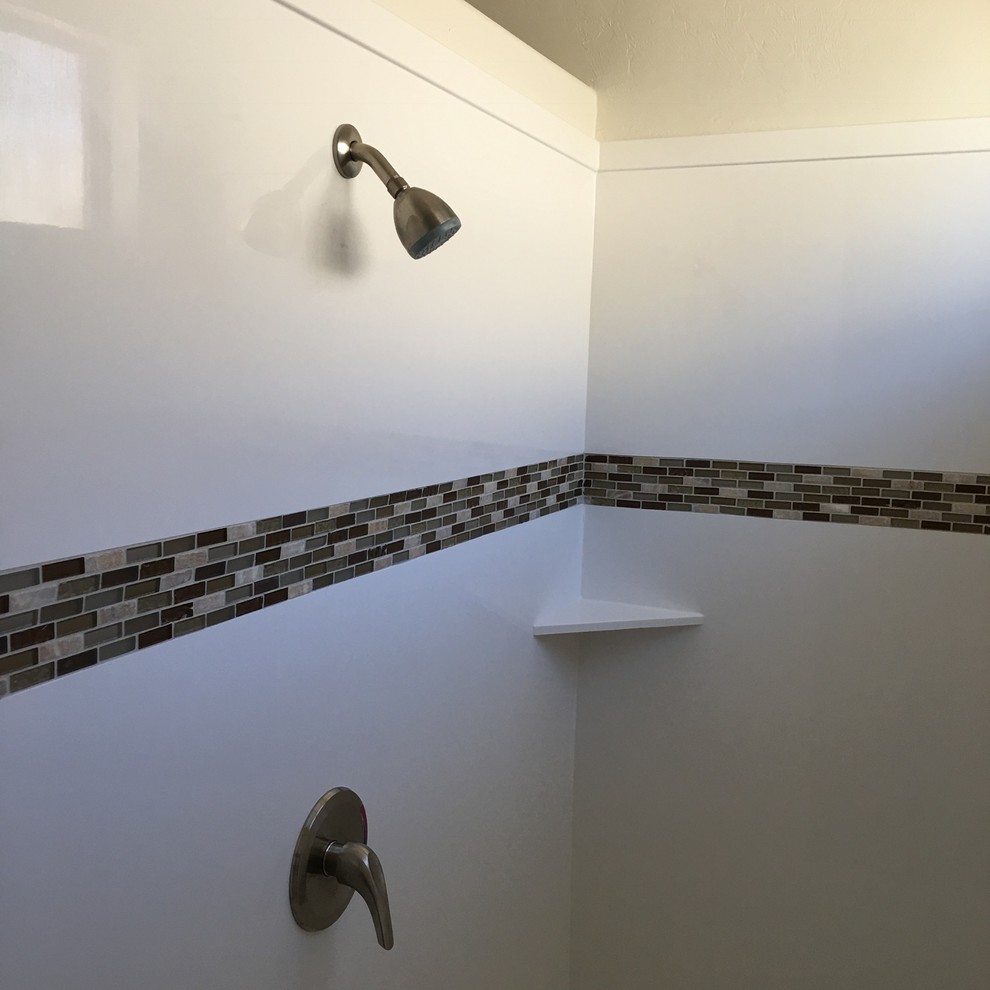 Bathroom - transitional bathroom idea