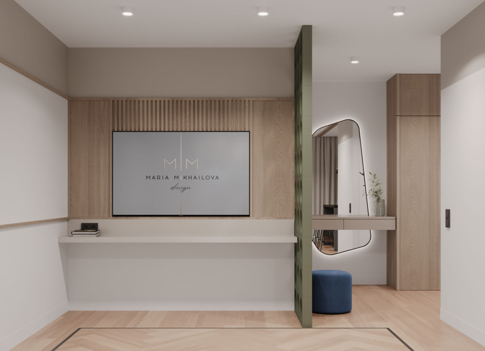 Современный интерьер с яркими акцентами и геометрическими формами