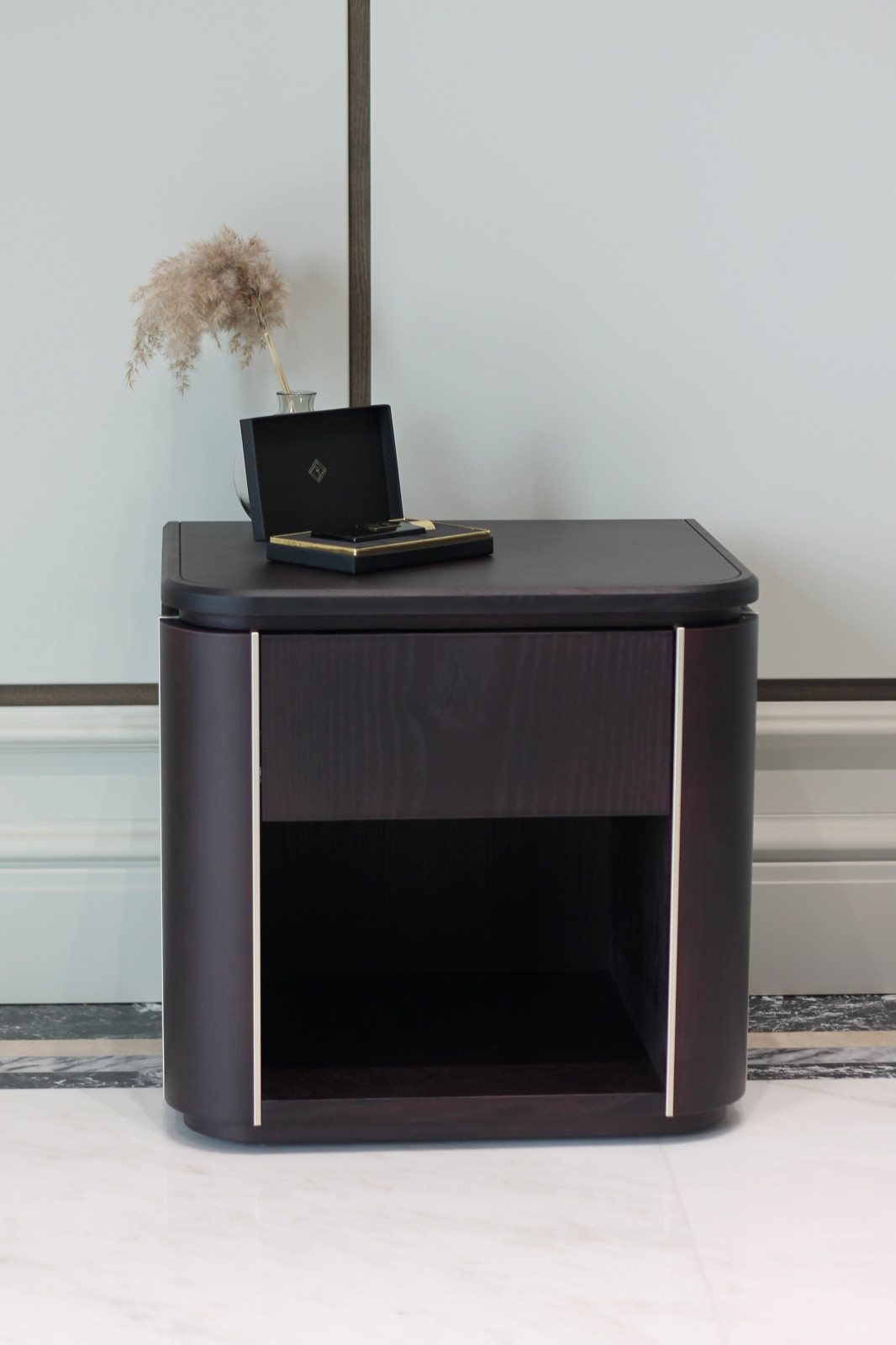 Прикроватная тумба Luna