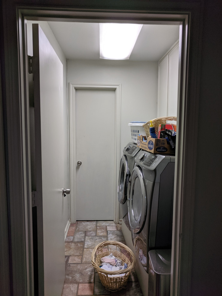 Photo of a laundry room in Dallas.