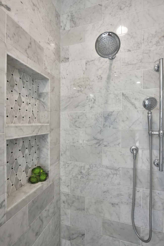 Example of a transitional bathroom design in Jacksonville