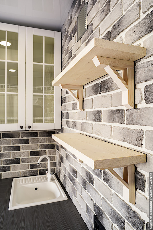 Светлая кухня с островком