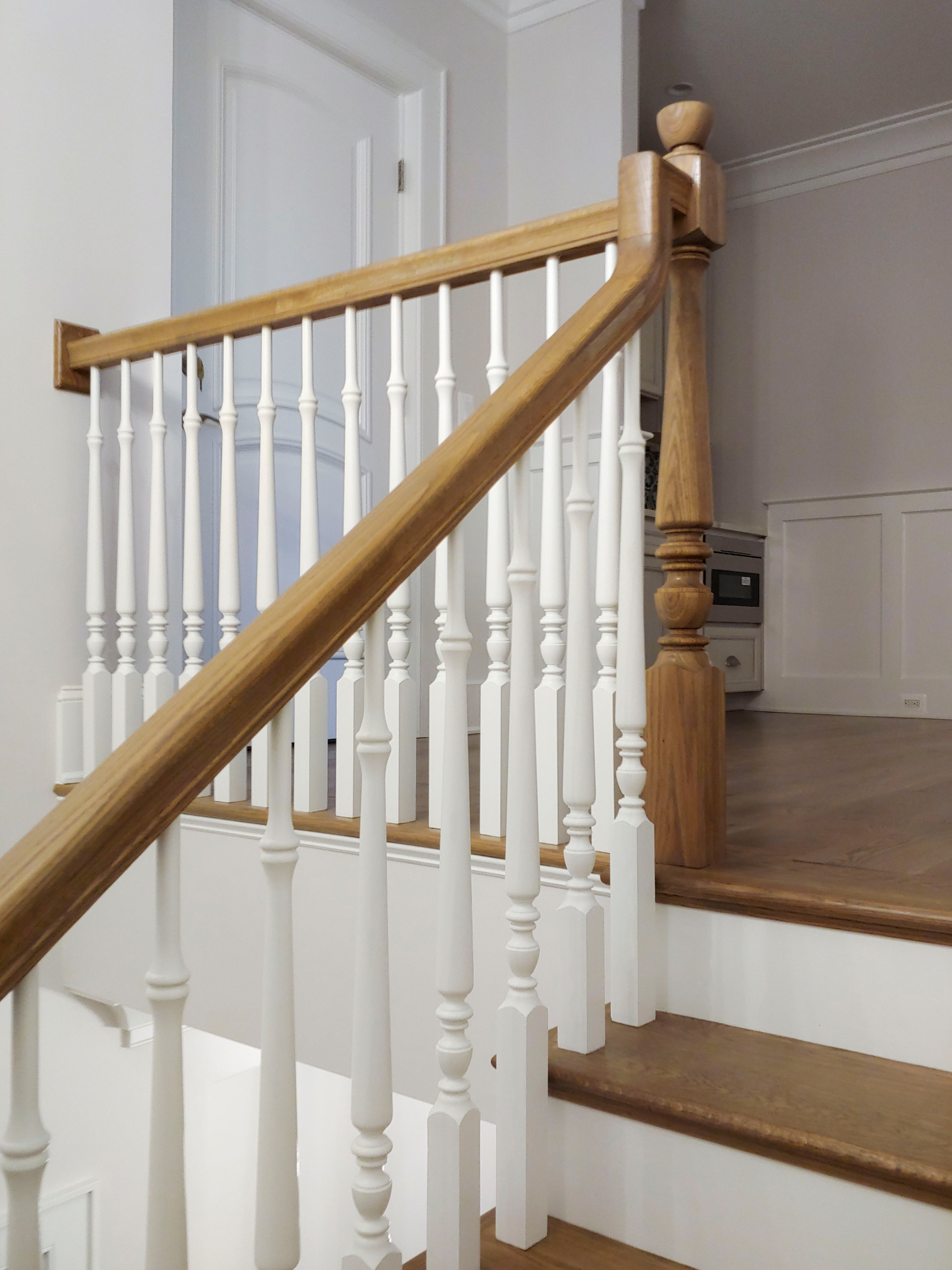103_Classic Staircase with Stunning Handcrafted Oak Railing System, Aldie VA 201