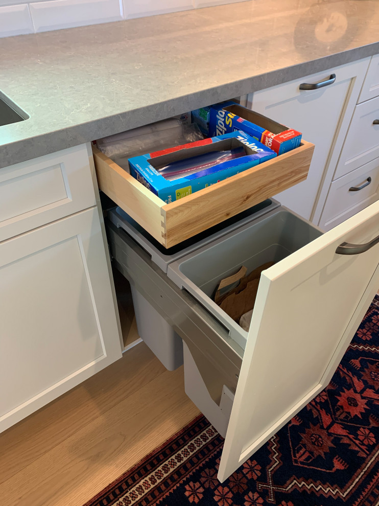 Kitchen Remodel with Peninsula Cooktop
